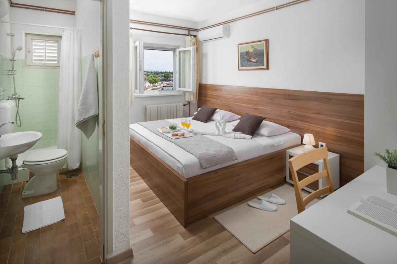 Pansion Andelko Bed and Breakfast Starigrad Paklenica Buitenkant foto